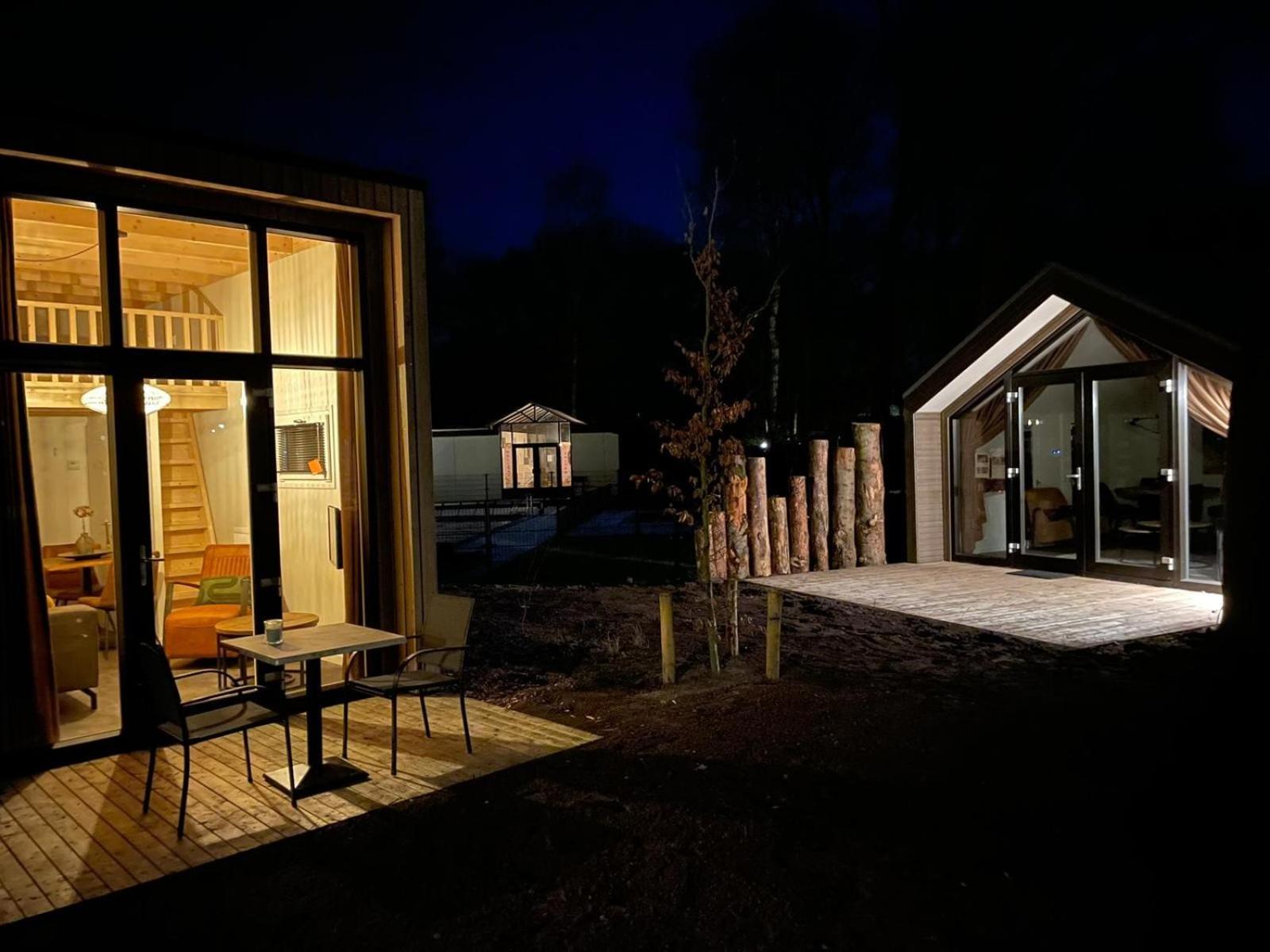 Camping De Vinkenkamp Lieren الغرفة الصورة